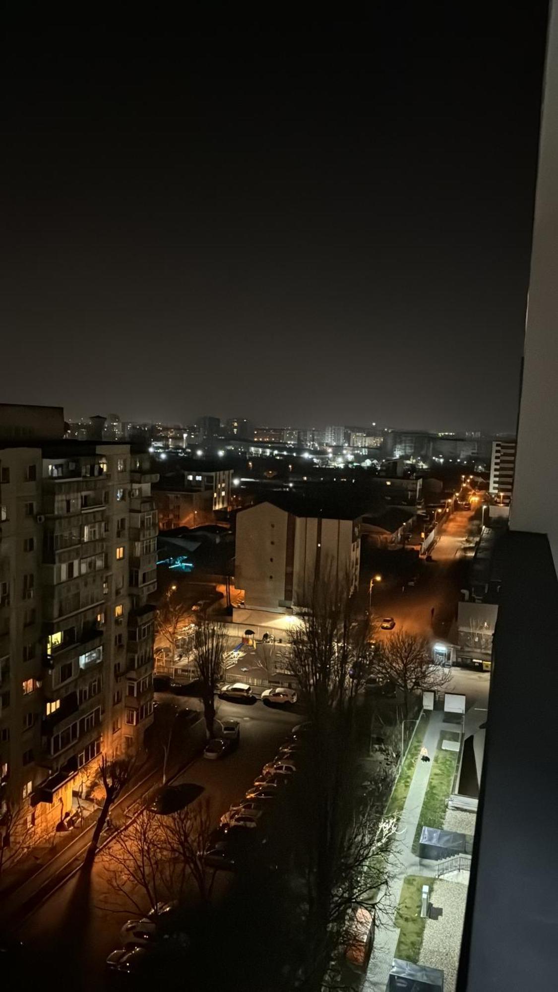 The Moon View Apartment Bucharest Exterior photo