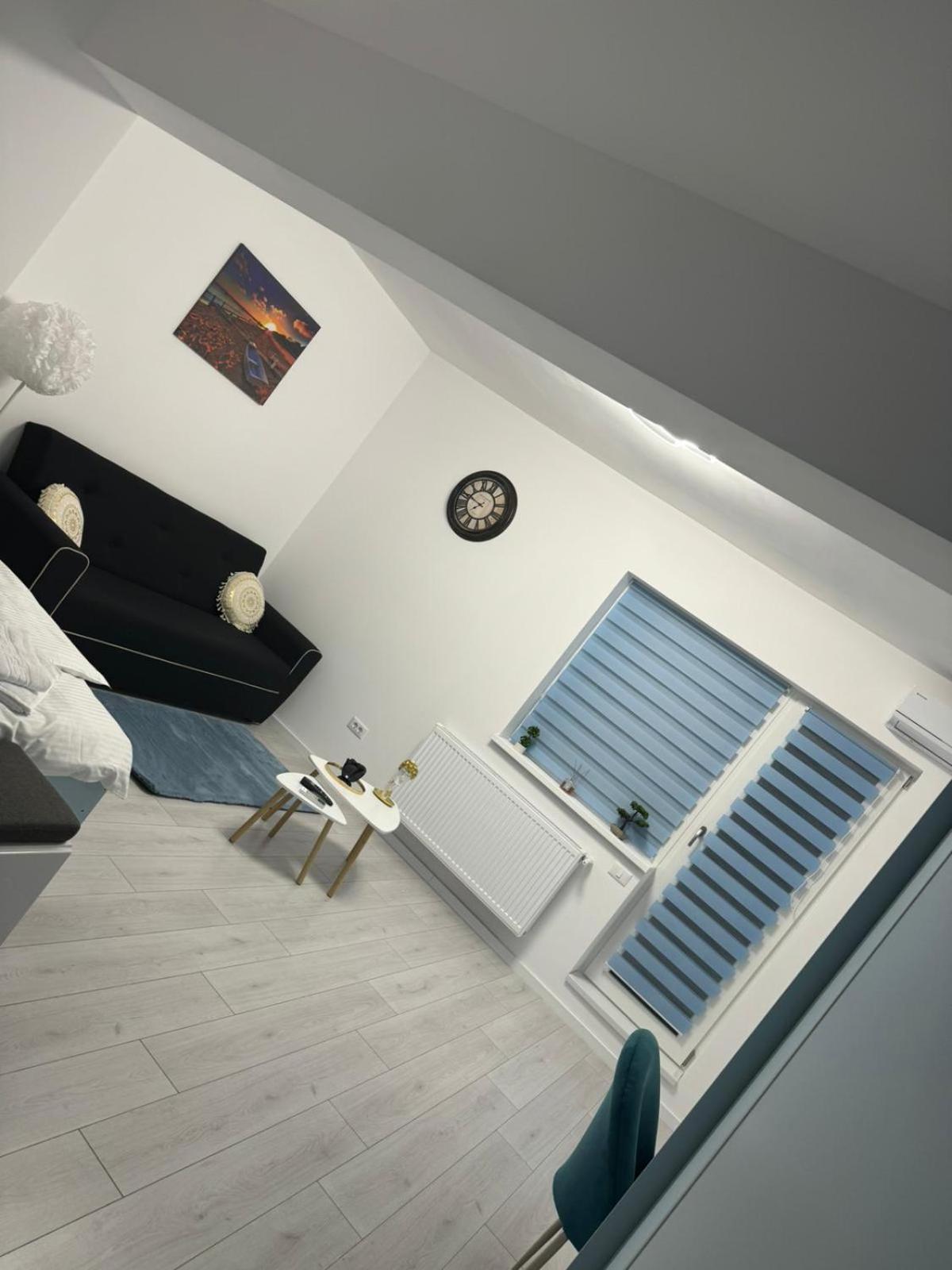 The Moon View Apartment Bucharest Exterior photo