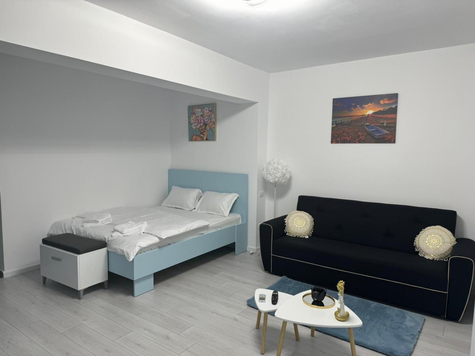 The Moon View Apartment Bucharest Exterior photo